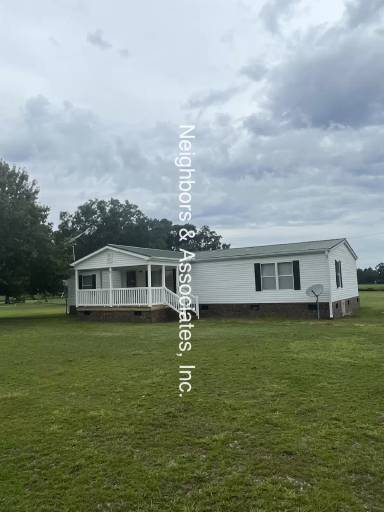 Main picture of 160 Dragstrip Rd