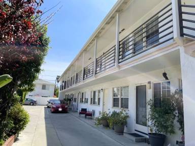 Main picture of 10814 Blix St