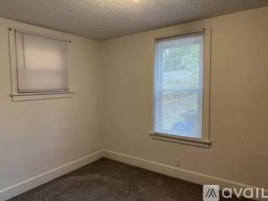 Main picture of 3566 Beechwood Blvd