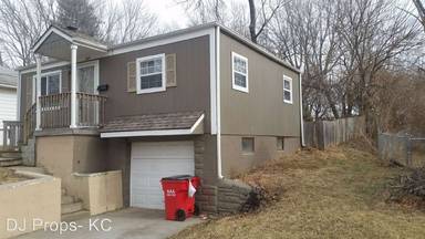 Main picture of 1525 N Pleasant St