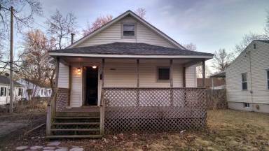 Main picture of 1005 W Eureka St