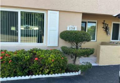 Main picture of 5760 NW 11th St