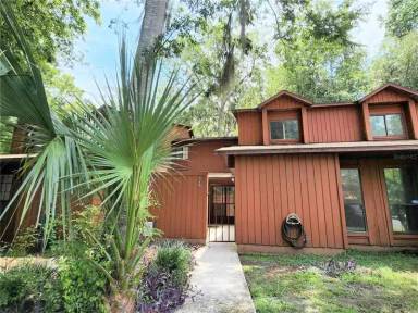 Main picture of 819 SW 56th Ter