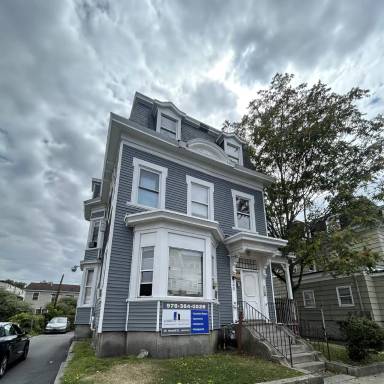 Main picture of 340 Haverhill St