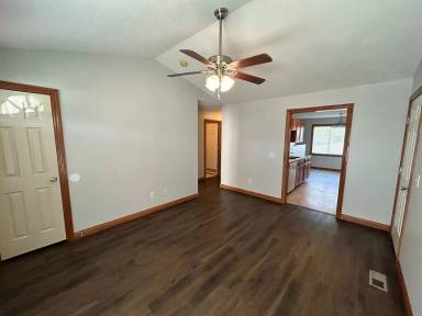 Main picture of 7354 Mercy Ln