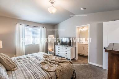 Main picture of 6446 N Descartes Dr