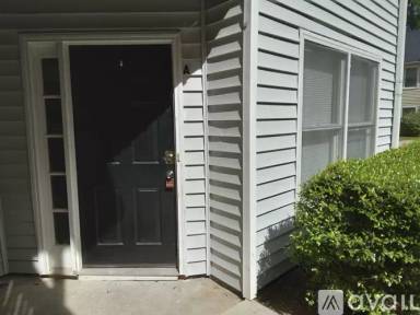 Main picture of 1600 Oakpointe Dr SW