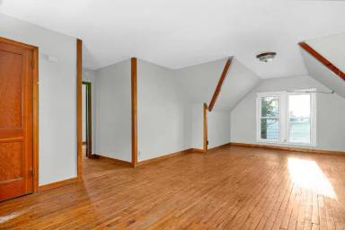 Main picture of 1020 Pacific St