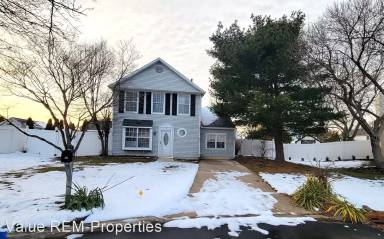 Main picture of 28 Fox Ln