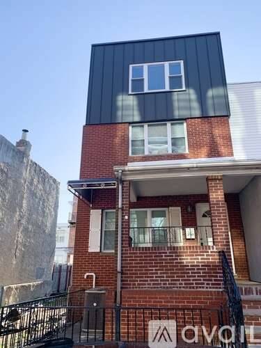 Main picture of 2743 S 9th St