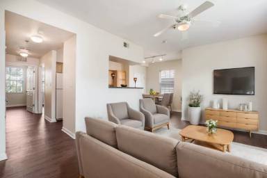 Main picture of University Place Apartments