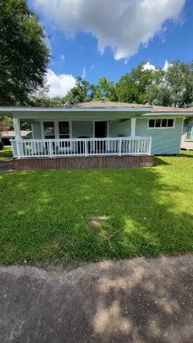 Main picture of 2574 McFaddin St