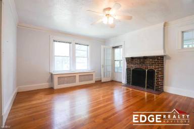Main picture of 141 Parker St