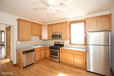 Main picture of 3304 N Albany Ave