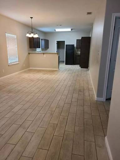 Main picture of 4725 Emerald Dr