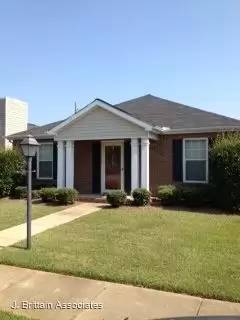 Main picture of 256 Ivy Pl