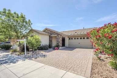 Main picture of 3947 E Constitution Dr