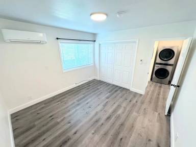 Main picture of 3711 S Normandie Ave