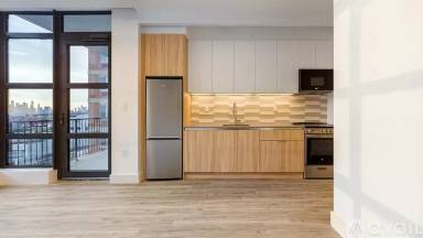 Main picture of 584 4th Ave