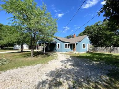 Main picture of 1010 Holt St