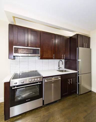 Main picture of 413 S 5 St