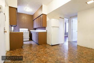 Main picture of 374 Avenue P