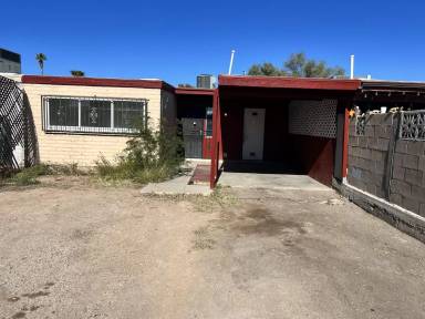 Main picture of 830 W Wedwick St