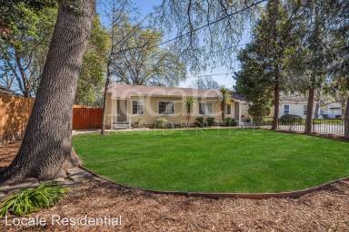 Main picture of 570 E 3rd Ave