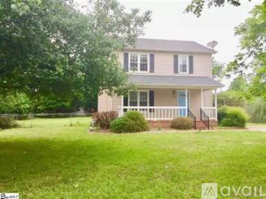 Main picture of 305 Laurel Tree Ln