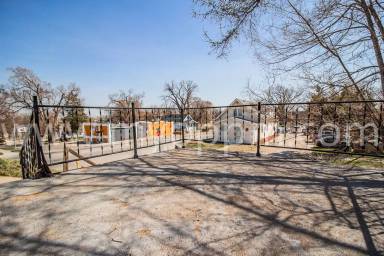 Main picture of 3008 Seward St