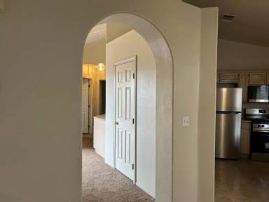 Main picture of 9408 Moon Splash Ct