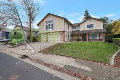Main picture of 1330 Kingswood Dr