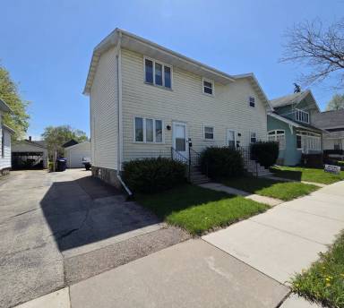 Main picture of 727 1/2 W Harris St