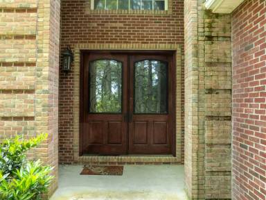 Main picture of 120 Meadowview Dr