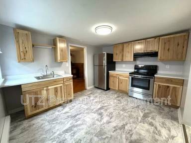 Main picture of 2828 Cedarhurst Rd