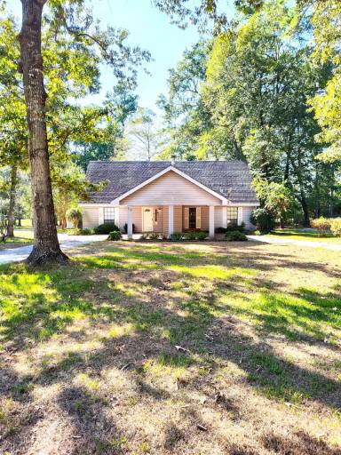 Main picture of 719 E Wildwood Dr