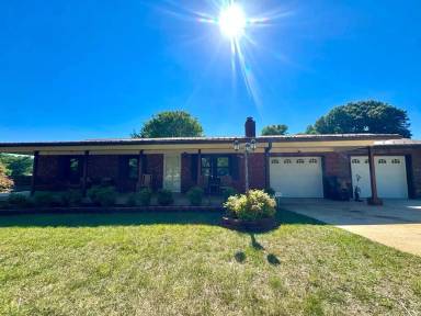 Main picture of 4221 Valley Cir