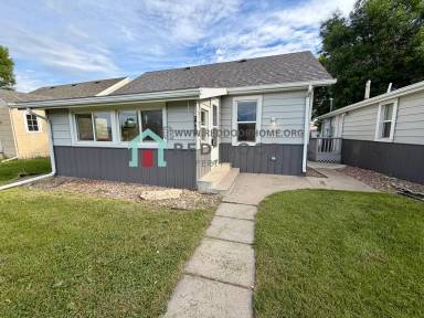 Main picture of 1405 9th Ave S