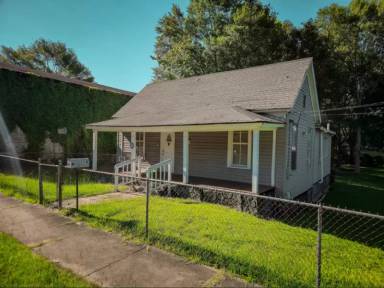 Main picture of 1114 Pearl River Ave