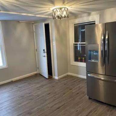 Main picture of 309 May St