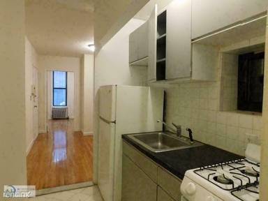 Main picture of 405 W 49th St