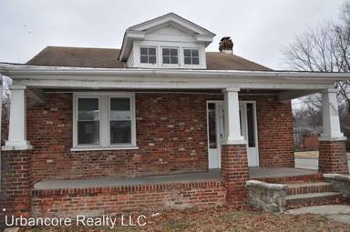 Main picture of 5201 Salem St