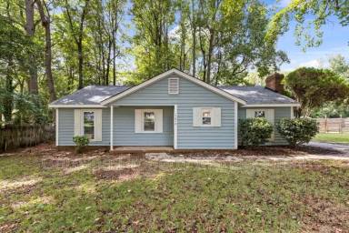 Main picture of 7610 King Richard Ct