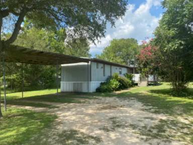 Main picture of 40470 Garrett Rd