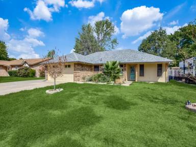 Main picture of 728 Judith St