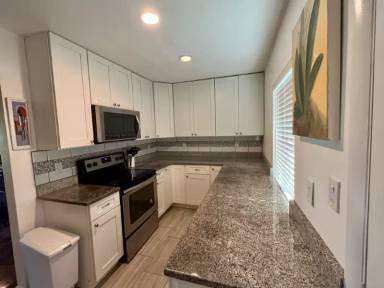 Main picture of 1127 King Arthur Ct