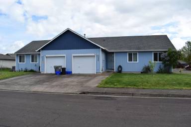 Main picture of 464 Hummingbird St SE