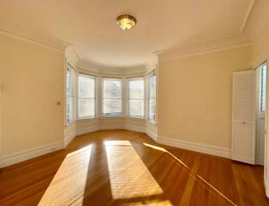 Main picture of 1104 Irving St