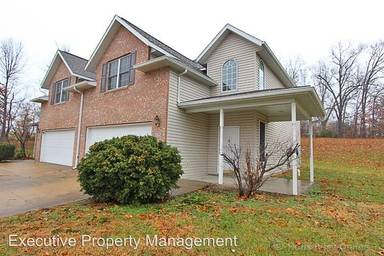 Main picture of 260 Lacey St