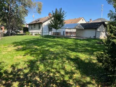 Main picture of 6739 Cambridge Ave